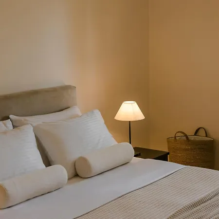 Theros Retreat شقة فندقية