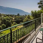 Апарт-отель Theros Retreat Спартия