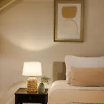 Theros Retreat Апарт-отель