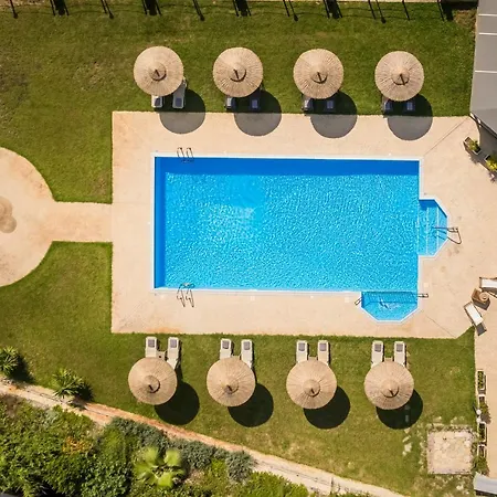 شقة فندقية Theros Retreat