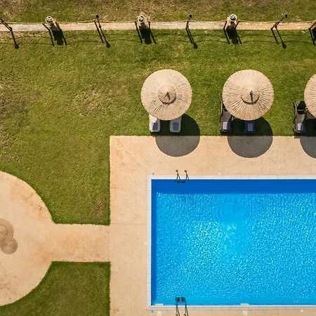 Theros Retreat شقة فندقية