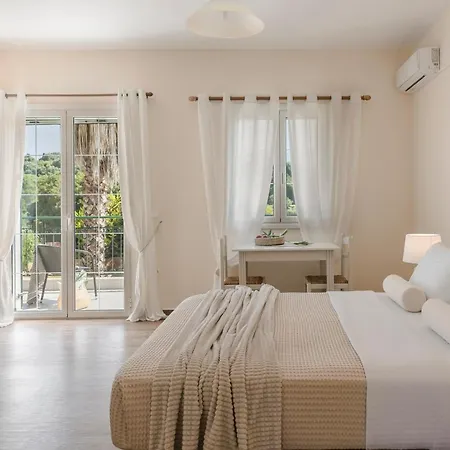 Aparthotel Theros Retreat Spartià