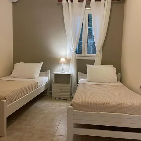 Theros Retreat 4*
