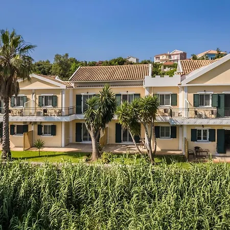 Theros Retreat Aparthotel