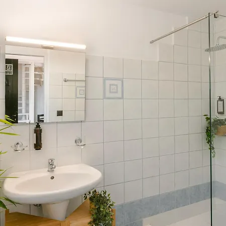 Aparthotel Theros Retreat