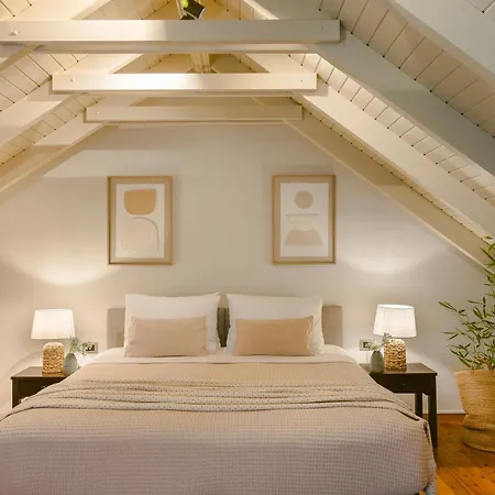 Aparthotel Theros Retreat